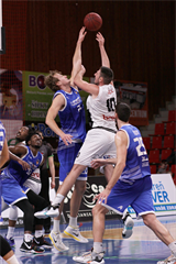 BC Prievidza -BKM Lučenec 83:71 (foto: Ladislav Szibilla)
