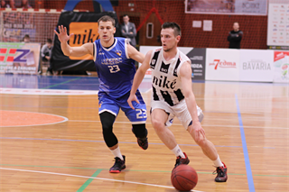 BC Prievidza -BKM Lučenec 83:71 (foto: Ladislav Szibilla)