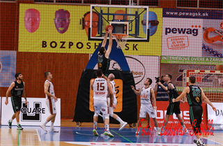 4. kolo SBL BC Prievidza - MBK Baník Handlová 97:87 (foto: Ladislav Szibilla)