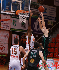 4. kolo SBL BC Prievidza - MBK Baník Handlová 97:87 (foto: Ladislav Szibilla)