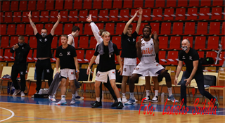 4. kolo SBL BC Prievidza - MBK Baník Handlová 97:87 (foto: Ladislav Szibilla)