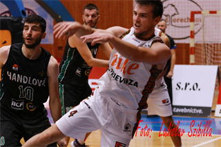 4. kolo SBL BC Prievidza - MBK Baník Handlová 97:87 (foto: Ladislav Szibilla)