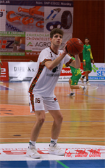 8. kolo SBL BC Prievidza - Patrioti Levice 76:75 (foto: Ladislav Szibilla)
