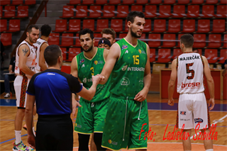 8. kolo SBL BC Prievidza - Patrioti Levice 76:75 (foto: Ladislav Szibilla)