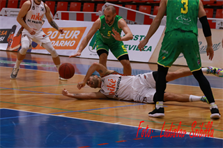 8. kolo SBL BC Prievidza - Patrioti Levice 76:75 (foto: Ladislav Szibilla)
