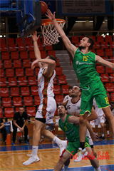 8. kolo SBL BC Prievidza - Patrioti Levice 76:75 (foto: Ladislav Szibilla)