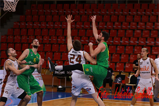 8. kolo SBL BC Prievidza - Patrioti Levice 76:75 (foto: Ladislav Szibilla)