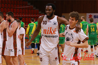 8. kolo SBL BC Prievidza - Patrioti Levice 76:75 (foto: Ladislav Szibilla)