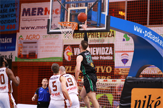 18. kolo SBL BC Prievidza - MBK Baník Handlová 88:78 (foto: Ladislav Szibilla)
