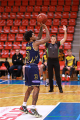 26. kolo SBL BC Prievidza - Iskra Svit 106:88 (foto: Ladislav Szibilla)
