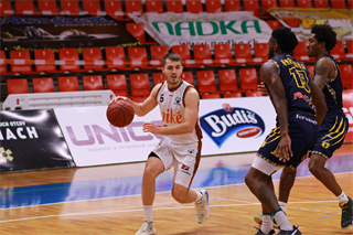 26. kolo SBL BC Prievidza - Iskra Svit 106:88 (foto: Ladislav Szibilla)