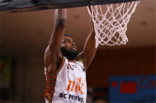 26. kolo SBL BC Prievidza - Iskra Svit 106:88 (foto: Ladislav Szibilla)