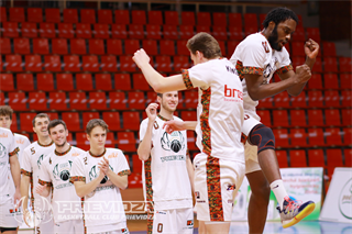 12. kolo SBL BC Prievidza – Iskra Svit 71:97 (foto: Ladislav Szibilla)