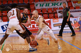 12. kolo SBL BC Prievidza – Iskra Svit 71:97 (foto: Ladislav Szibilla)