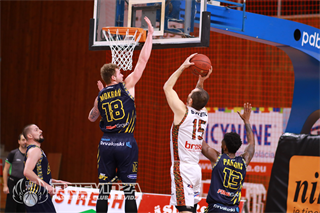 12. kolo SBL BC Prievidza – Iskra Svit 71:97 (foto: Ladislav Szibilla)