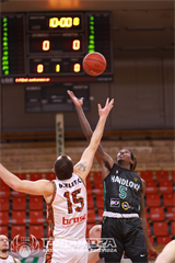 32. kolo SBL BC Prievidza - MBK Baník Handlová 95:76 (foto: Ladislav Szibilla)