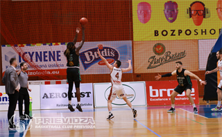 32. kolo SBL BC Prievidza - MBK Baník Handlová 95:76 (foto: Ladislav Szibilla)