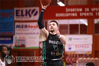 32. kolo SBL BC Prievidza - MBK Baník Handlová 95:76 (foto: Ladislav Szibilla)