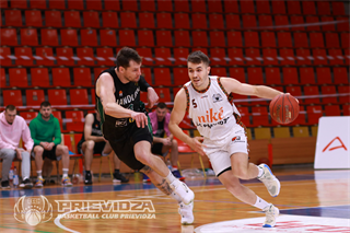 32. kolo SBL BC Prievidza - MBK Baník Handlová 95:76 (foto: Ladislav Szibilla)