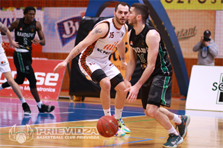32. kolo SBL BC Prievidza - MBK Baník Handlová 95:76 (foto: Ladislav Szibilla)