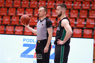 32. kolo SBL BC Prievidza - MBK Baník Handlová 95:76 (foto: Ladislav Szibilla)