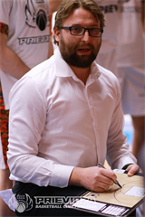 32. kolo SBL BC Prievidza - MBK Baník Handlová 95:76 (foto: Ladislav Szibilla)
