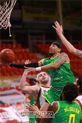 36. kolo SBL BC Prievidza - Patrioti Levice 73:67 (foto: Ladislav Szibilla)