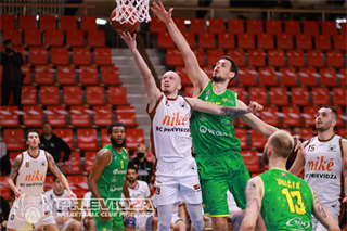 36. kolo SBL BC Prievidza - Patrioti Levice 73:67 (foto: Ladislav Szibilla)