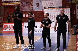 40. kolo SBL BC Prievidza – Iskra Svit 118:104* (foto: Ladislav Szibilla)