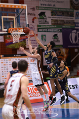 40. kolo SBL BC Prievidza – Iskra Svit 118:104* (foto: Ladislav Szibilla)