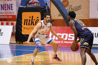 40. kolo SBL BC Prievidza – Iskra Svit 118:104* (foto: Ladislav Szibilla)