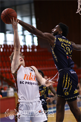 40. kolo SBL BC Prievidza – Iskra Svit 118:104* (foto: Ladislav Szibilla)