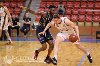 40. kolo SBL BC Prievidza – Iskra Svit 118:104* (foto: Ladislav Szibilla)