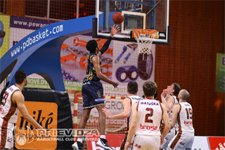 40. kolo SBL BC Prievidza – Iskra Svit 118:104* (foto: Ladislav Szibilla)