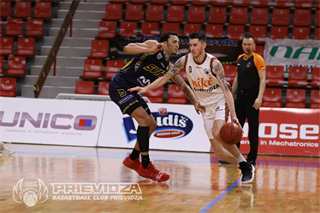 40. kolo SBL BC Prievidza – Iskra Svit 118:104* (foto: Ladislav Szibilla)