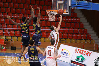 40. kolo SBL BC Prievidza – Iskra Svit 118:104* (foto: Ladislav Szibilla)