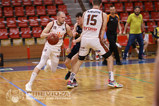 40. kolo SBL BC Prievidza – Iskra Svit 118:104* (foto: Ladislav Szibilla)