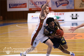 40. kolo SBL BC Prievidza – Iskra Svit 118:104* (foto: Ladislav Szibilla)