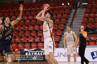 40. kolo SBL BC Prievidza – Iskra Svit 118:104* (foto: Ladislav Szibilla)
