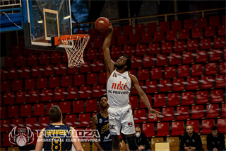 2. zápas BC Prievidza - Iskra Svit 98:82 (foto: Jakub Ruman)