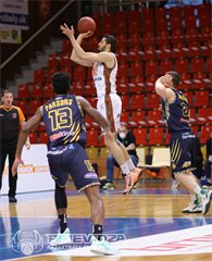 2.zápas BC Prievidza - Iskra Svit 98:82 (foto: Ladislav Szibilla)