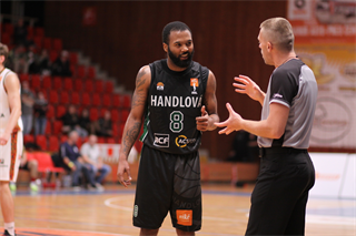 3. Kolo SBL BC Prievidza : MBK Handlová 72:73 (foto: Ladislav Szibilla)