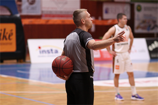 3. Kolo SBL BC Prievidza : MBK Handlová 72:73 (foto: Ladislav Szibilla)