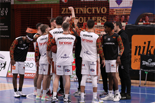 7. Kolo Niké SBL: BC Prievidza - BC Komárno 79:100 (foto: Ladislav Szibilla)