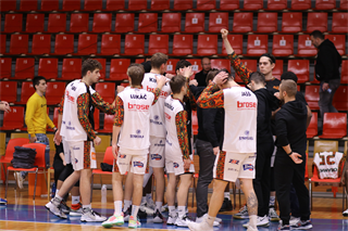 Alpe Adria Cup: BC Prievidza - Nutrisport Ilirija 85:83 (Foto: Ladislav Szibilla)