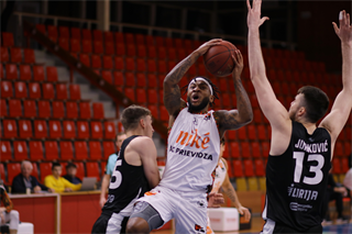 Alpe Adria Cup: BC Prievidza - Nutrisport Ilirija 85:83 (Foto: Ladislav Szibilla)
