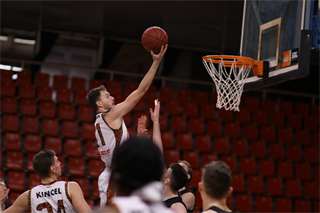 Alpe Adria Cup: BC Prievidza - Nutrisport Ilirija 85:83 (Foto: Ladislav Szibilla)
