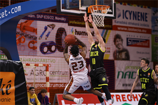 13. Kolo Niké SBL: BC Prievidza - Inter Bratislava 70:79 (foto: Ladislav Szibilla)