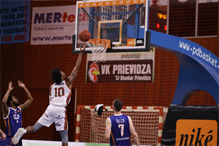 9. Kolo Niké SBL: BC Prievidza - BKM Lučenec 83:91 (foto: Ladislav Szibilla)