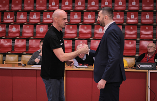 17. Kolo Niké SBL: BC Prievidza - MBK Baník Handlová 90:87 (foto: Ladislav Szibilla)